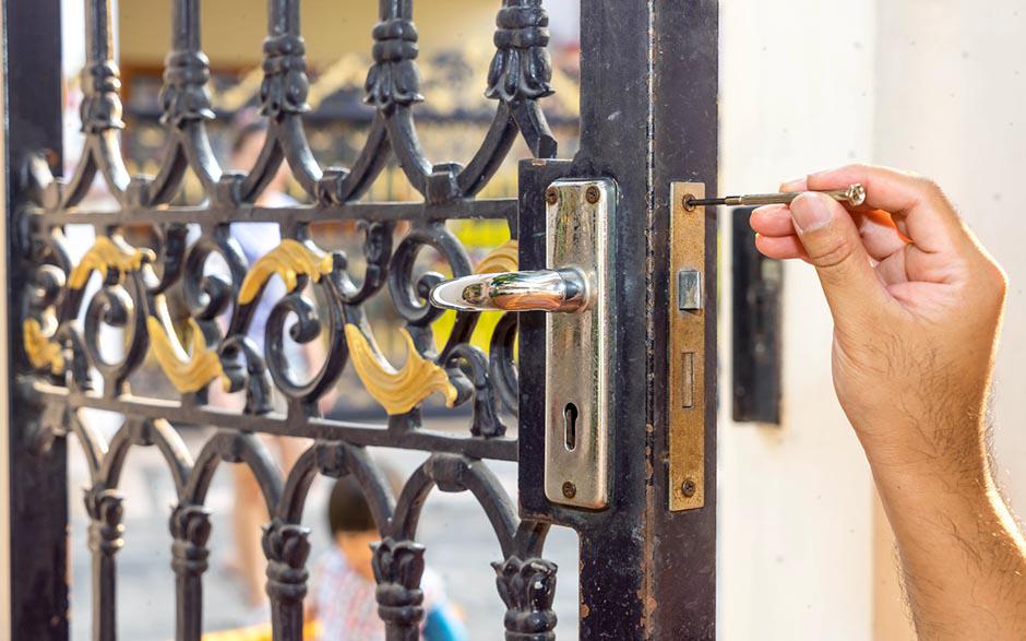 artisan serrurier ouverture de porte Moissy-Cramayel